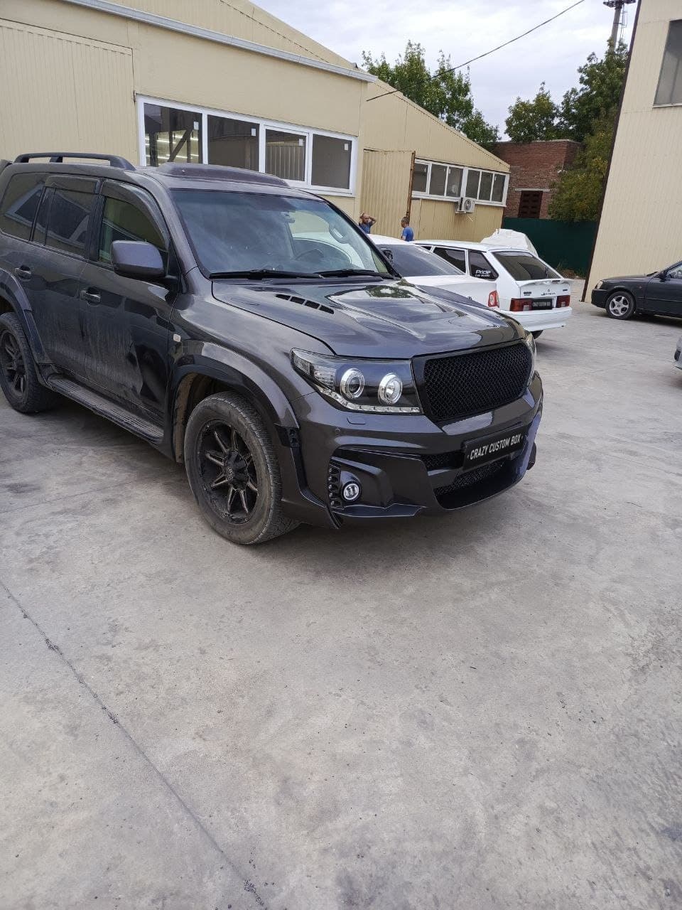 Toyota Land Cruiser 200: готово